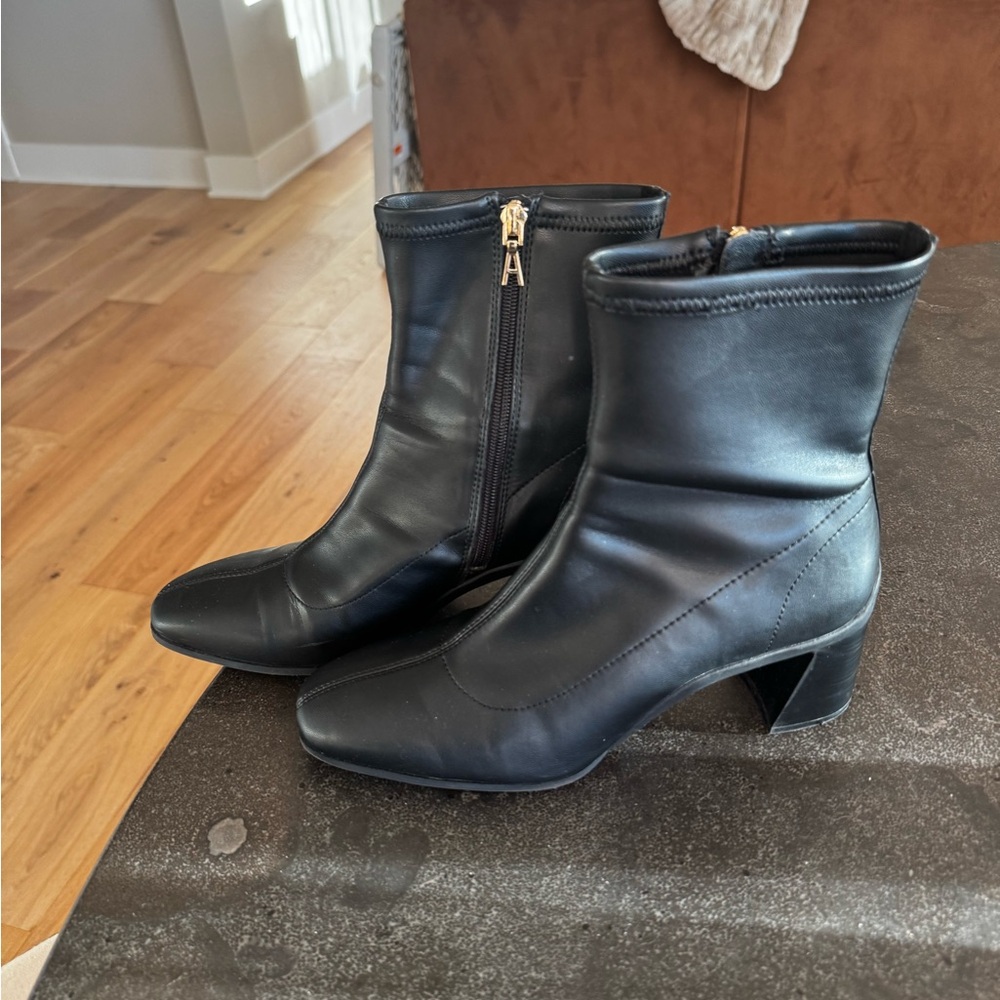 AEROSOLES Black Heeled Boots